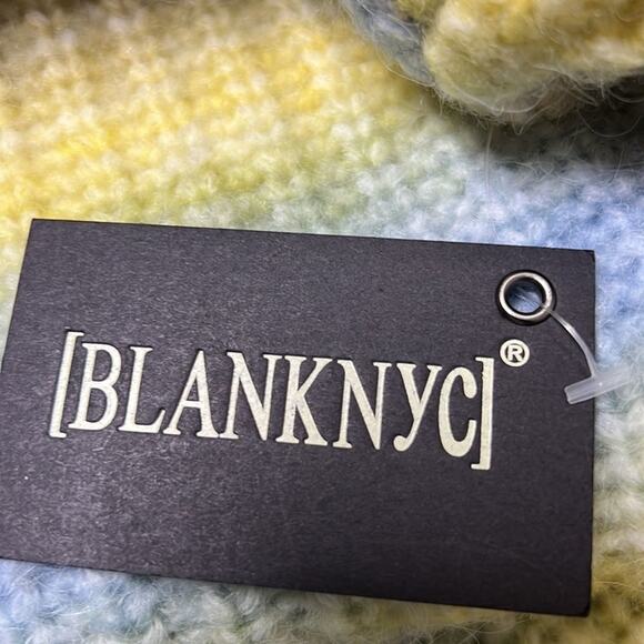 BLANKNYC NWT OMBRÉ MOHAIR SWEATER SIZE S - Picture 4 of 6